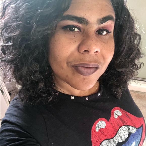 Meet your Posher, Denise - Picture 4 of 4